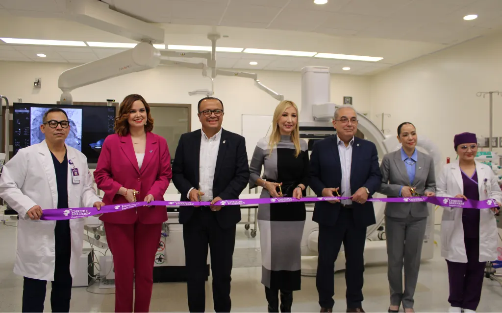 inauguración de sala de hemodinamia hospital cumbres